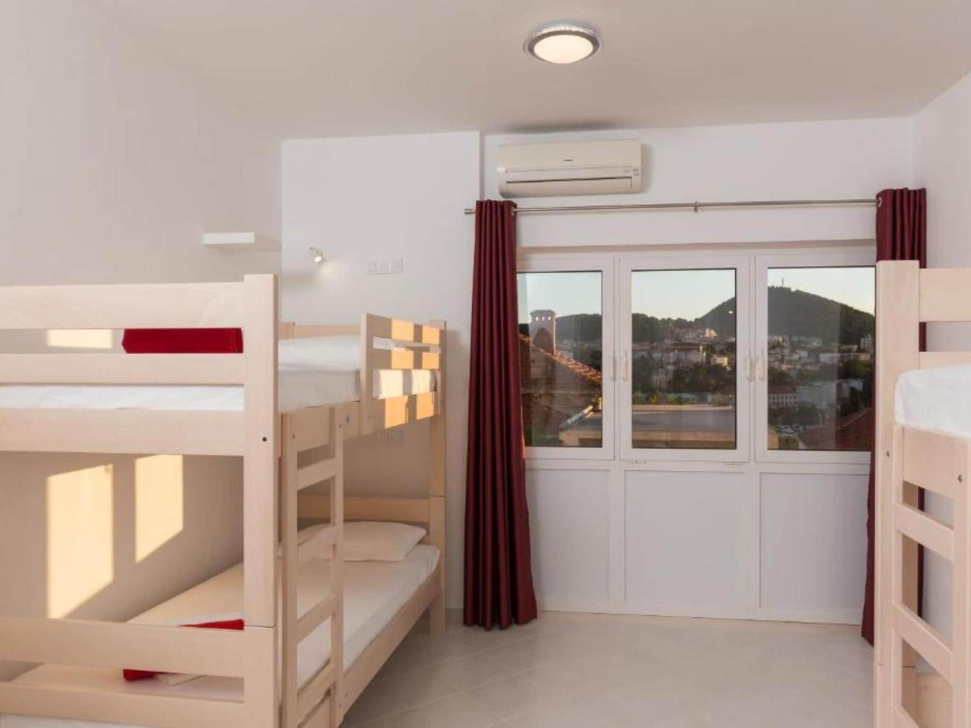 Free Bird - Bed In Four Bed Mixed 3 Holiday home *