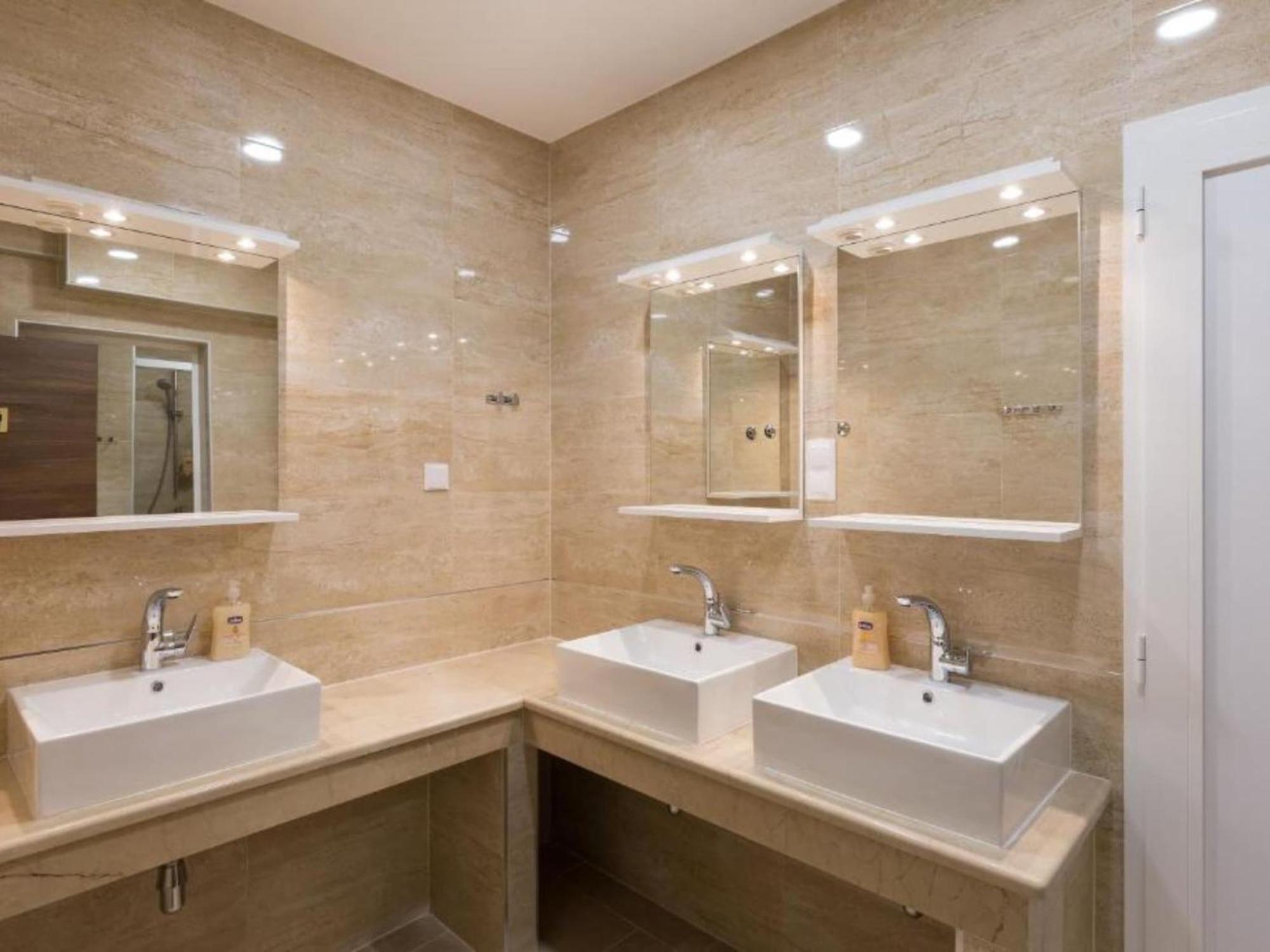 Free Bird - Bed In Four Bed Mixed 3 * Dubrovnik