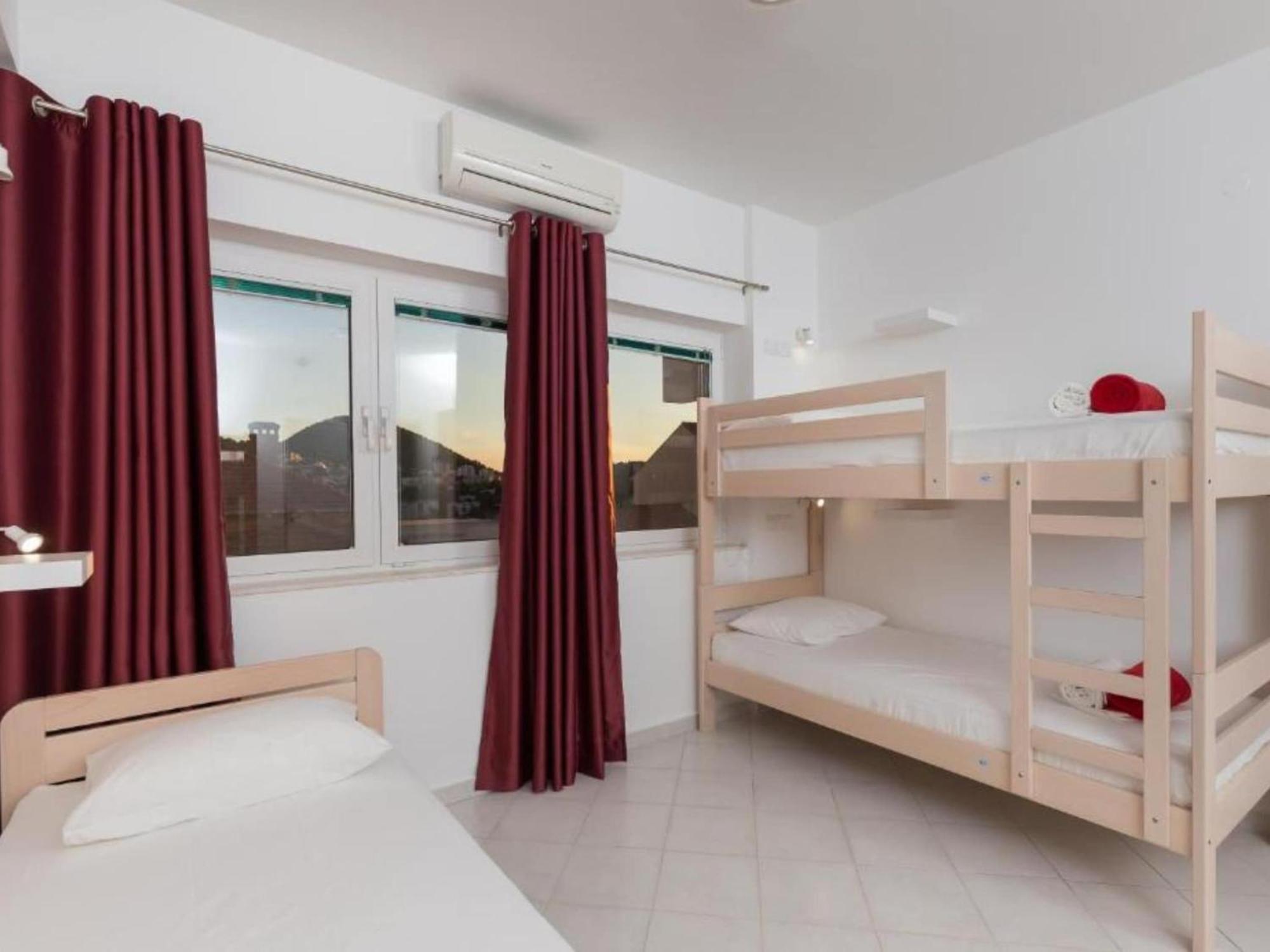 Free Bird - Bed In Four Bed Mixed 3 * Dubrovnik