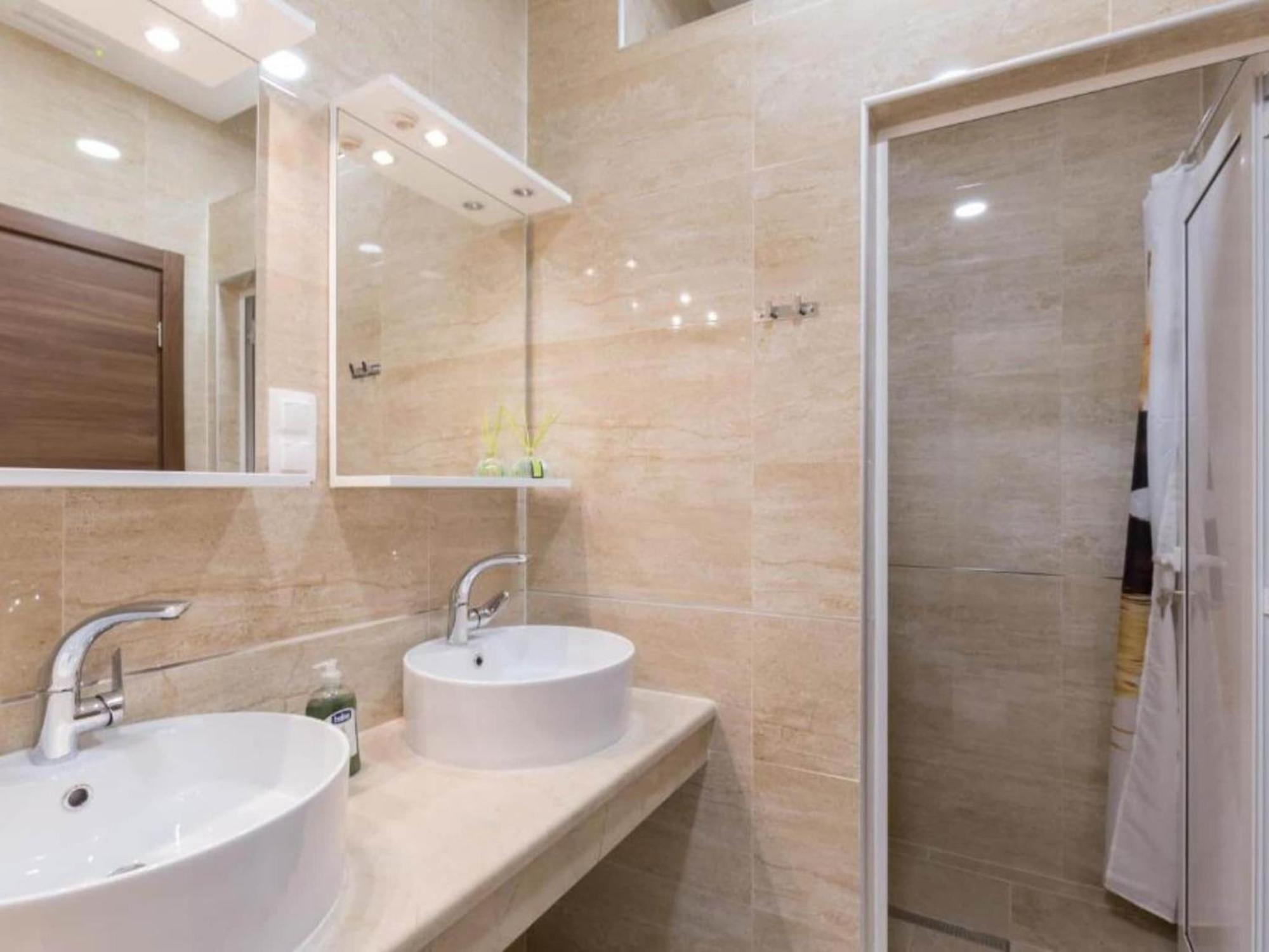 Free Bird - Bed In Four Bed Mixed 3 Holiday home Dubrovnik